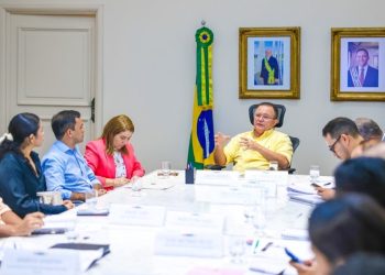 PREFEITO WALLAS ROCHA PARTICIPA DO ENCONTRO DE PREFEITOS DA REGIÃO DO BAIXO MUNIM E LENÇOIS MARANHENSES