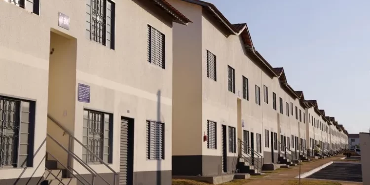 MINHA CASA, MINHA VIDA: NOVA LISTA BENEFICIA 20 MUNICÍPIOS, EM NOVE ESTADOS E O MUNICIPIO DE ITAPECURU-MIRIM E UM DOS BENEFICIADOS.