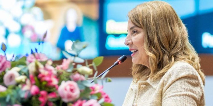 “Estamos escrevendo uma nova história”, diz Iracema Vale em sessão alusiva aos 190 anos da Alema