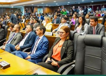 Deputados ressaltam momento histórico de celebração aos 190 anos da Alema