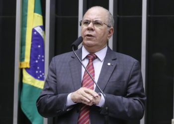 Hildo Rocha denuncia na Câmara desrespeito a decisões da Assembleia Legislativa maranhen