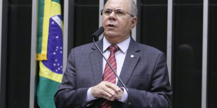 Hildo Rocha denuncia na Câmara desrespeito a decisões da Assembleia Legislativa maranhen