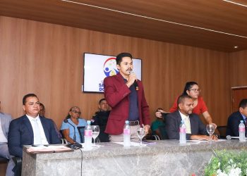 SECRETÁRIO DE ADMINISTRAÇÃO THYAGO NASCIMENTO REPRESENTA O PREFEITO WALLAS ROCHA NA ABERTURA DOS TRABALHOS LEGISLATIVOS EM SÃO BENEDITO DO RIO PRETO – MA