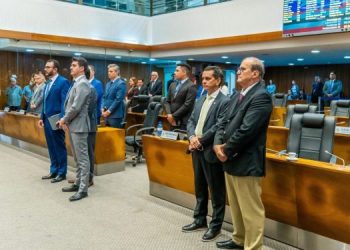 São Luís/MA – Alema faz minuto de silêncio em memória de influenciadora e de ex-procurador de Justiça