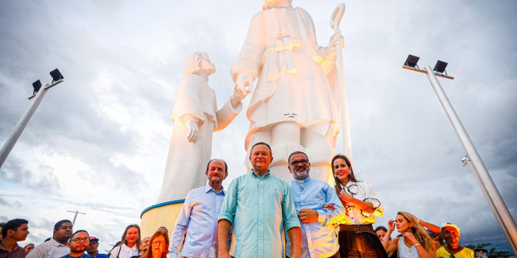 Brandão inaugura revitalização do monumento de São José de Ribamar e anuncia nova obra para o Santuário