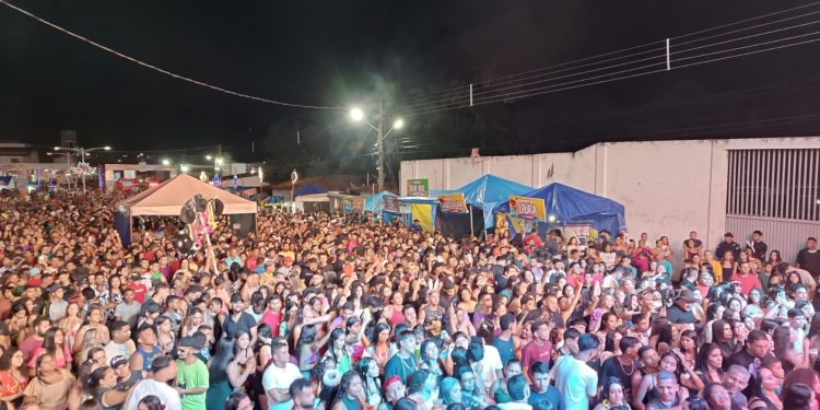 Acompanhe como foi a última noite de carnaval em São Benedito do Rio Preto