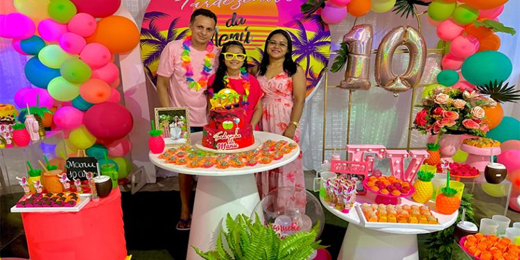 DIEGO PAIVA E MILENA PAIVA COMEMORA 10 ANOS DA FILHA, EMANUELLE PAIVA, COM FESTÃO NO TEMA ‘TROPICAL’