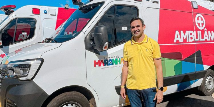 EM ENCONTRO DE PREFEITOS, WALLAS ROCHA ADQUIRE MAIS UMA AMBULÂNCIA E MAIS 1 KM DE BLOQUETES PARA SBRP-MA