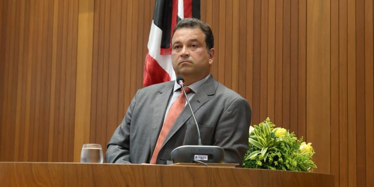 Adelmo Soares diz que postura de Othelino é incoerente e contraditória