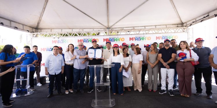 Orleans Brandão marca presença e reforça compromisso com Passagem Franca durante festa de 190 anos