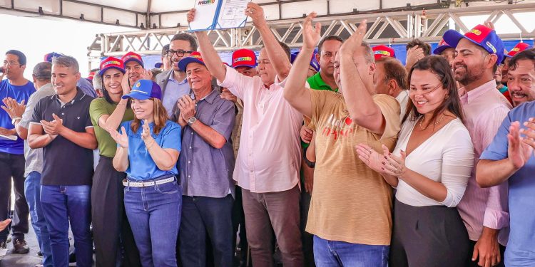 Iracema Vale participa do lançamento da duplicação da rodovia MA-204