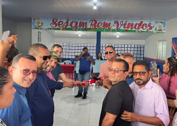 VEREADORES DE SÃO BENEDITO DO RIO PRETO FAZEM PARTICIPAÇÃO EM REINAUGURAÇÃO DE ESCOLA MUNICIPAL