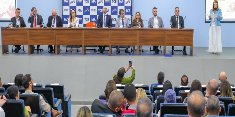 Iracema Vale participa do Corregedoria Day, realizado pelo Tribunal de Contas do Estado
