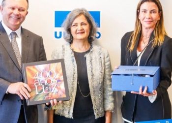 Brandão formaliza na sede da Unesco convite para entrega de certificado sobre Patrimônio Natural da Humanidade aos Lençóis