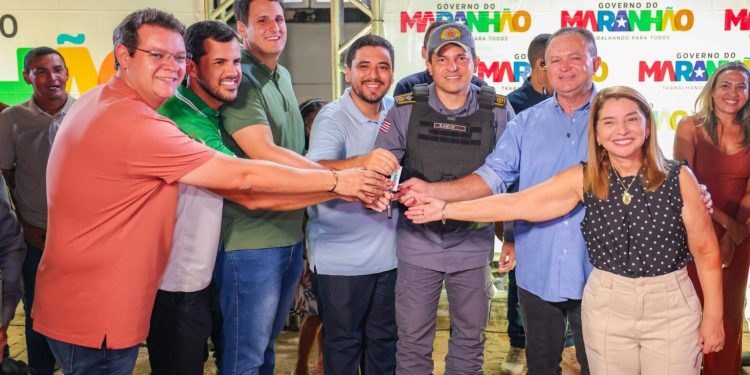 Com apoio de Brandão e Iracema, Barreirinhas recebe viatura, ambulância e volta a celebrar vaquejada histórica