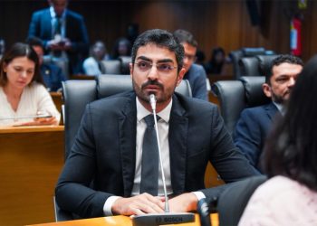 Florêncio Neto rebate oposicionistas e apela por fim da “obsessão” em citar o nome do ministro Flávio Dino