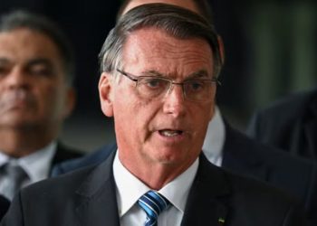 Bolsonaro é alvo de buscas da Polícia Federal