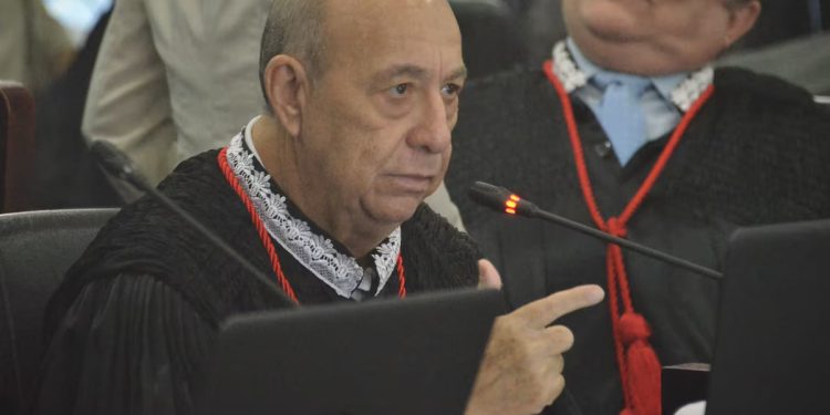 ‘Preciso daquele negócio prometido’; leia diálogos de desembargador do MA acusado de venda de sentenças