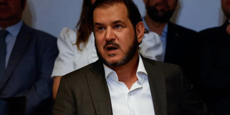 Presidente do União Brasil comandará federação com PP