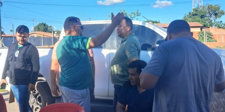 Prefeito inaugura poço sem a presença da população; moradores comemoram nova obra do Governo do Estado