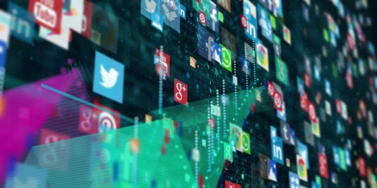 Brasil / Regulamentação das redes sociais será definida em dois projetos de lei no Brasil