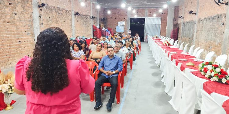 IGREJA BATISTA NOVA ALIANÇA EM SÃO BENEDITO DO RIO PRETO REALIZA ENCONTRO DE CASAIS: UNIÃO, FÉ E ROMANTISMO