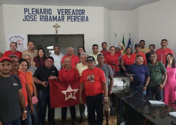 NINA RODRIGUES: DIRETÓRIO MUNICIPAL DO PT EMPOSSA NOVA PRESIDENTE.