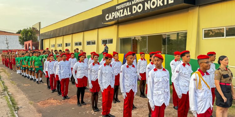 CAPINZAL DO NORTE CELEBRA OS 203 ANOS DE INDEPENDÊNCIA COM DESFILE CÍVICO