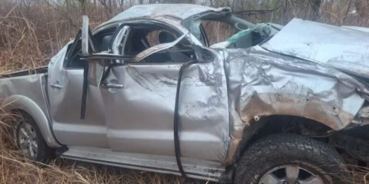 Prefeito Zezão de Governador Luiz Rocha sofre grave acidente na BR-135 em Barreiras na BH