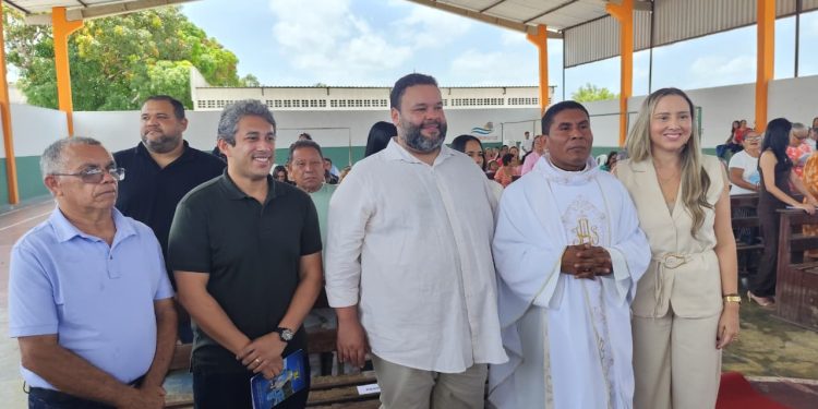 Osmar Filho celebra os 78 anos de Primeira Cruz e reforça parceria com a gestão municipal