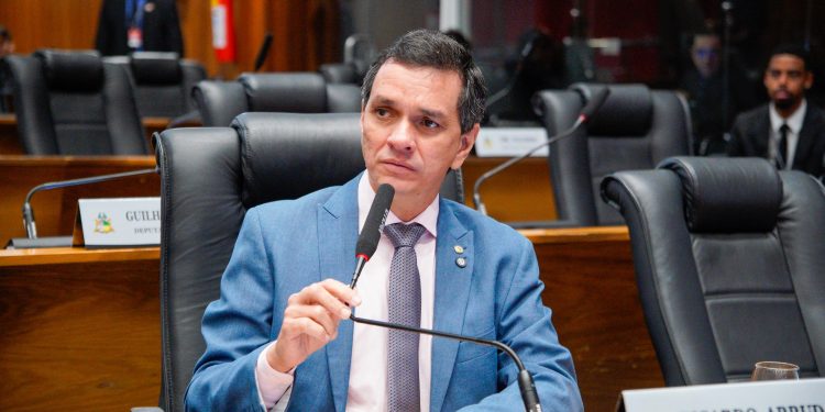 Ricardo Arruda cobra responsabilidade da oposição e ressalta ações de impacto do governo contra a criminalidade