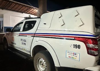 PAI E FILHO SÃO BALEADOS EM TENTATIVA DE HOMICÍDIO NO POVOADO LEITE