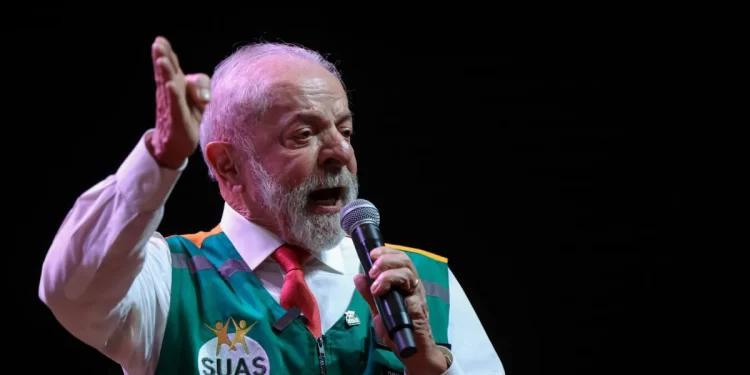 Lula ironiza tornozeleira de Bolsonaro ao falar de feminicídio