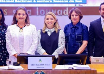 Assembleia homenageia juíza Joseane Bezerra