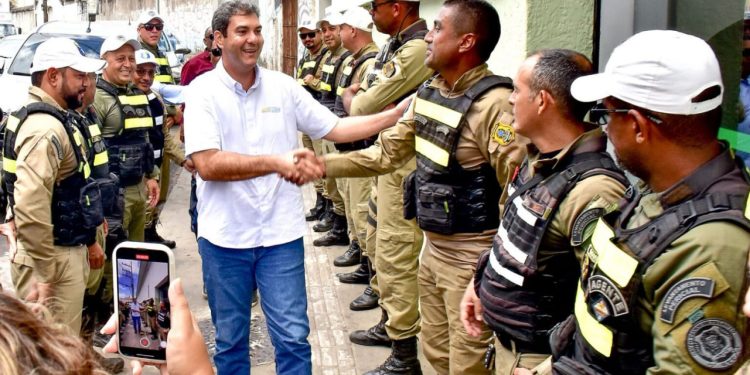 PREFEITURA MANTÉM APROVADOS DA SMTT À ESPERA MESMO COM CARGOS VAGOS E DECISÃO JUDICIAL EM VIGOR