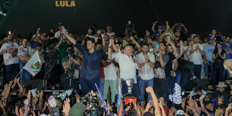 Com 40 mil pessoas e 182 prefeitos, Orleans Brandão lança pré-candidatura ao governo do Maranhão