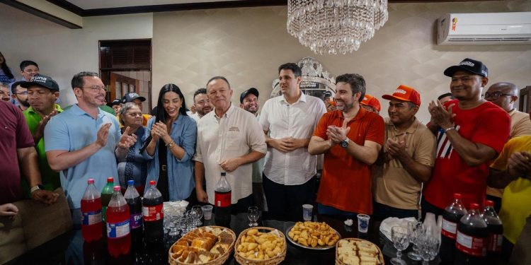 LIDERES DECLRARAM A PRÉ-CANDIDATURA DE ORLENAS BRANDÃO EM PRESIDENTE DUTRA