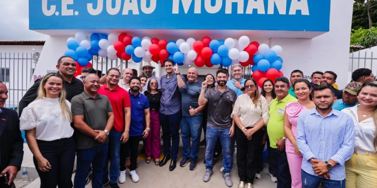 GOVERNO DO ESTADO FORTALECE A EDUCAÇÃO DE PIRITORÓ COM ENTREGA DE ESCOLA DE ENSINO MÉDIO AMPLAMENTE REQUALIFICADO