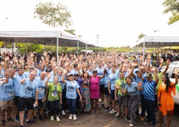 No aniversário de Balsas, Orleans Brandão acompanha entrega de pacote de obras com cerca de 20 equipamentos públicos para a cidade