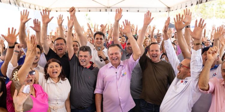 Orleans Brandão cumpre agenda municipalista com entrega de obras e assinaturas para novos investimentos em Loreto