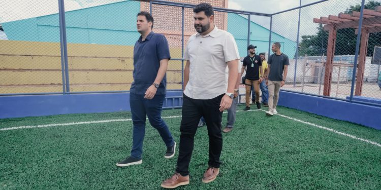 ORLEANS BRANDÃO VISITA OBRAS ESTADUAS EM EM ITAPECURU E REFORÇA PARCERIA AGENDA NA CIDADE