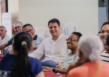 ORLEANS BRANDÃO DIALOGA COM MORADORES DO LIRA EM REUNIÃO PARA COM POR PLANO DE GOVERNO PARTICIPATIVO