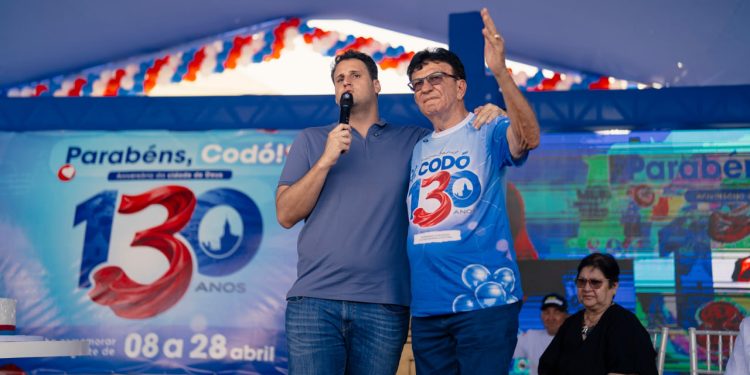 ORLEANS BRANDÃO PARTICIPA DAS COMEMORAÇÕES PELOS 130 ANOS DE CODÓ E RECEBE APOIO À SUA PRÉ-CANDIDATURA