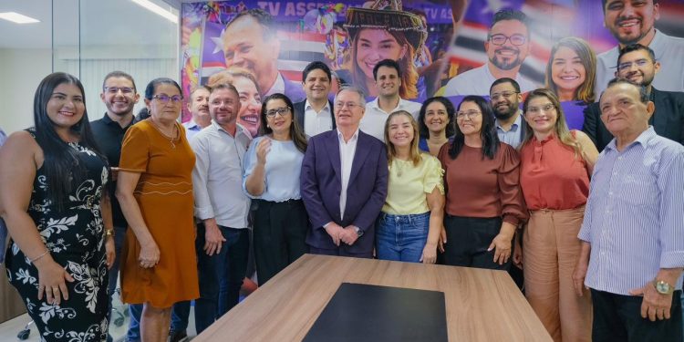 GRUPO POLITICO DE LEVI PONTES EM CHAPADINHA MANIFESTA À PRÉ-CANDIDATURA DE DE ORLEANS BRANDÃO