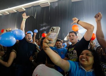 ATO GIGANTESCO COM ADESÃO  DE MAIS DE 40 SUPLENTES DE VEREADORES DE SÃO LUÍS IMPULSIONA À PRÉ-CANDIDATURA DE ORLEANS BRANDÃO NA CAPITAL