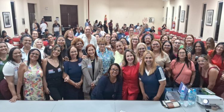 ENCONTRO LIDARDO POR CLAY LAGO FORTALECE PARTICIPAÇÃO FEMININA NA CONSTRUÇÃO DO PLANO DE GOVERNO DE GOVERNO DE ORLEANS BRANDÃO