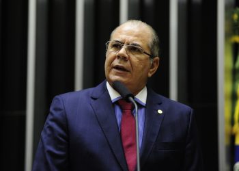 DEPUTADO FEDERAL HILDO ROCHA DEFENDE AVALIAÇÃO DOS PRÉ-CANDIDATOS E CRITICA PRECONCEITO CONTRA PARENTES DE POLÍTICOS