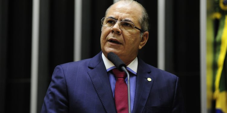 DEPUTADO FEDERAL HILDO ROCHA DEFENDE AVALIAÇÃO DOS PRÉ-CANDIDATOS E CRITICA PRECONCEITO CONTRA PARENTES DE POLÍTICOS