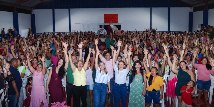 BRENDA ROCHA PROMOVE GRANDE HOMENAGEM ÀS MÃES COM, PREMIOS E MUITA CELEBRAÇÃO