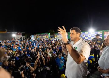 EM BALSAS, ORLEANS BRANDÃO ASSUME COMPROMISSOS COM PACOTE DE INVESTIMENTOS PARA PARA IMPULSIONAR A REGIÃO SUL DE UMA MULTIDÃO